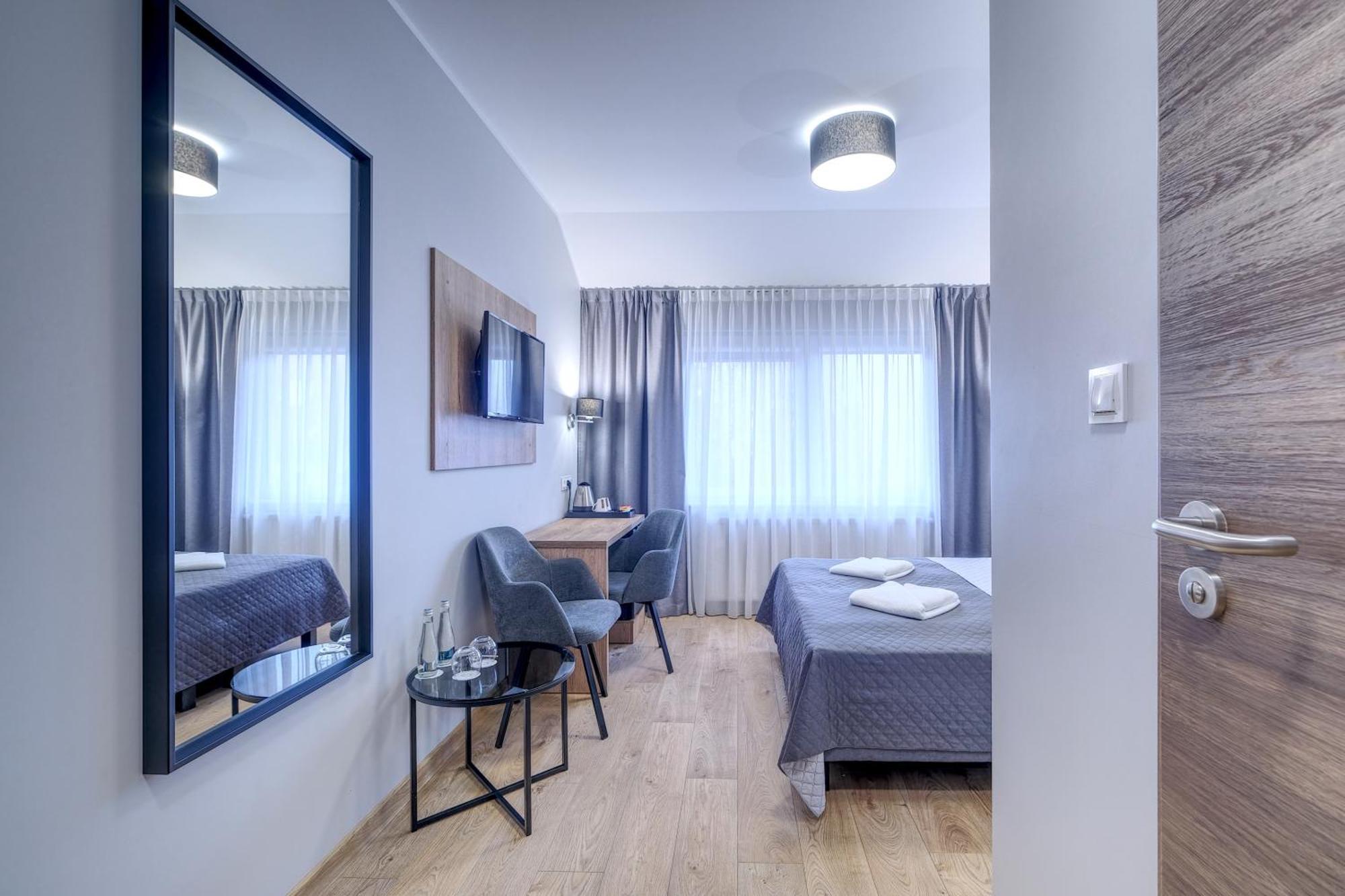 Lawendowy Dwor Bed and Breakfast Pszczółki Eksteriør billede