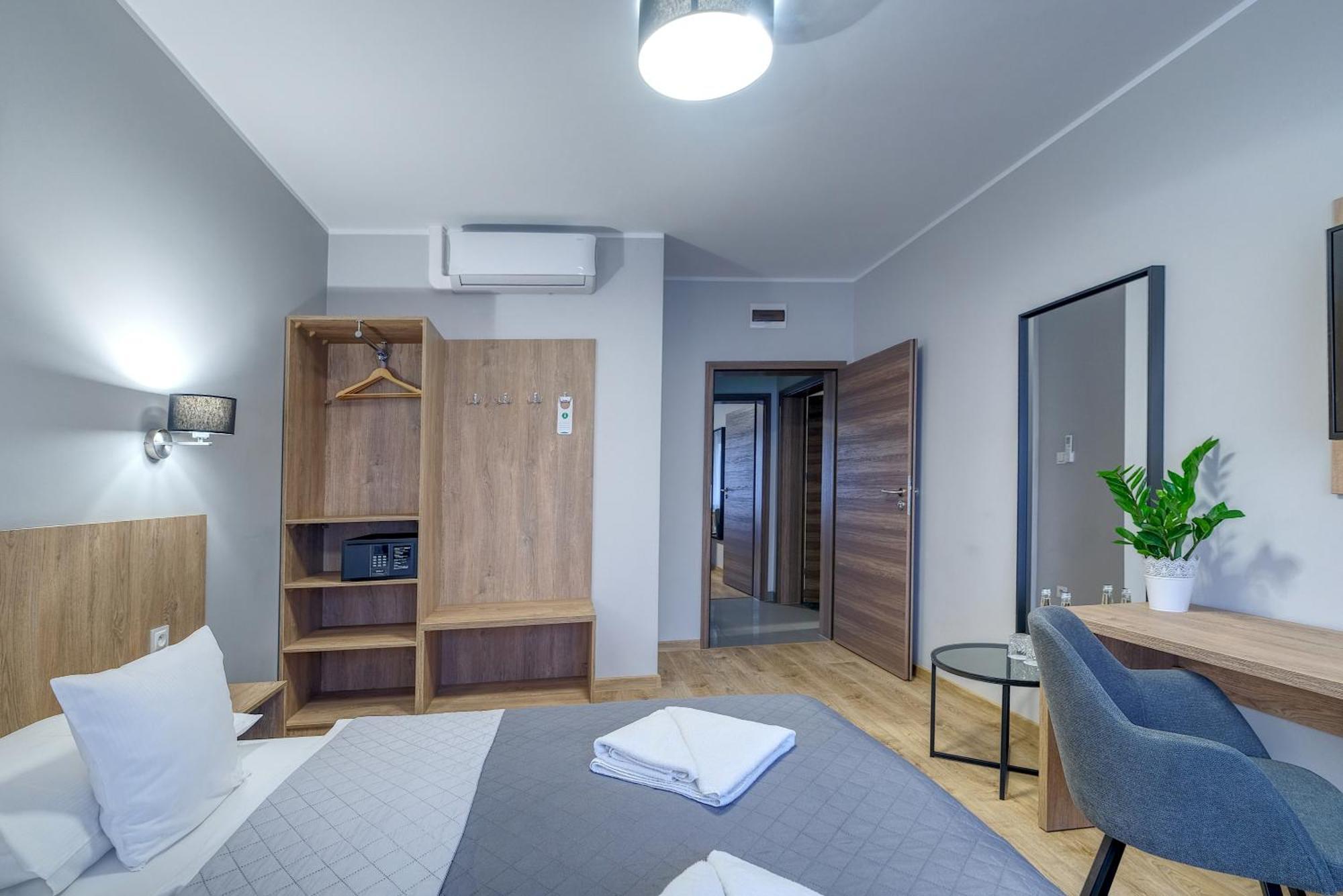 Lawendowy Dwor Bed and Breakfast Pszczółki Eksteriør billede